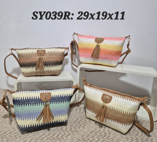 BOLSO BANDOLERA CON BORLA. REF: SY039R